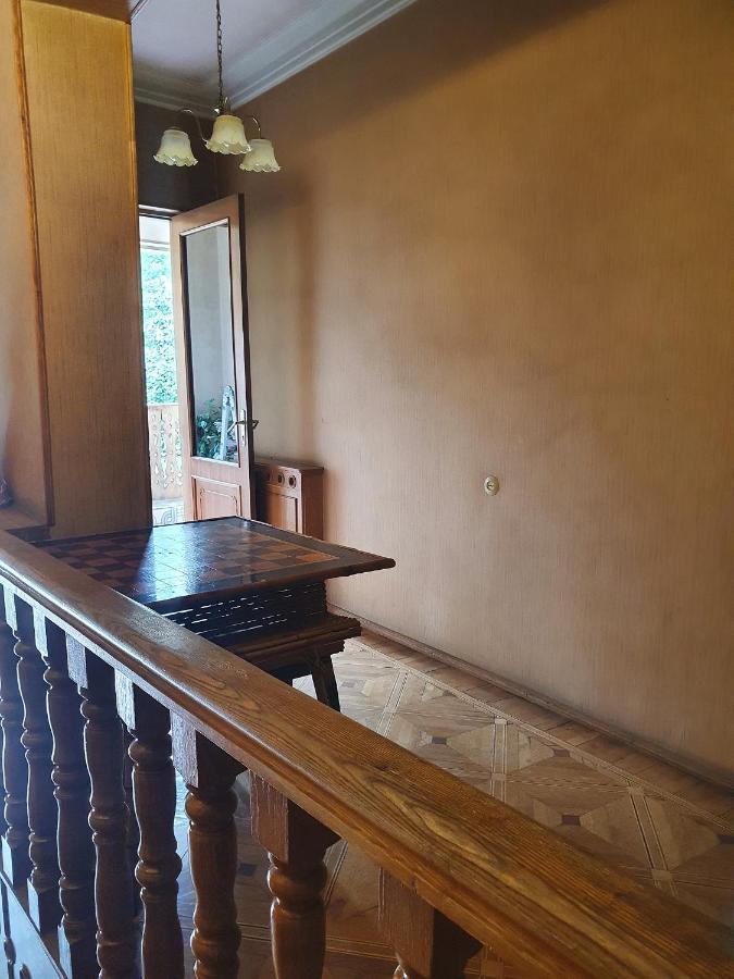 Guest House Raisa Дилиян Екстериор снимка