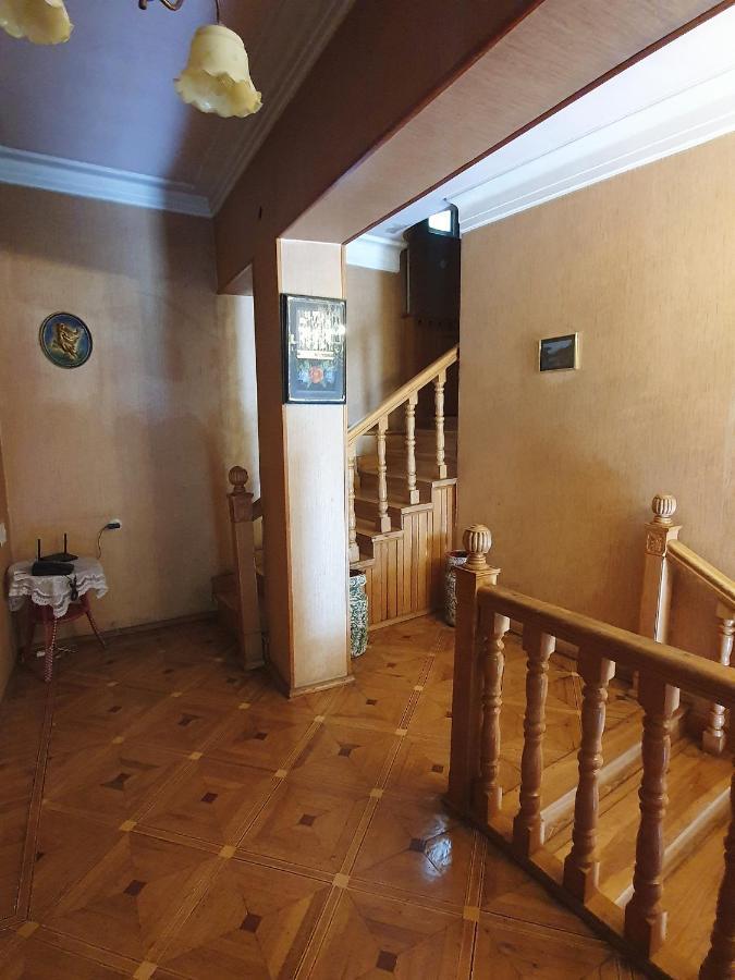 Guest House Raisa Дилиян Екстериор снимка