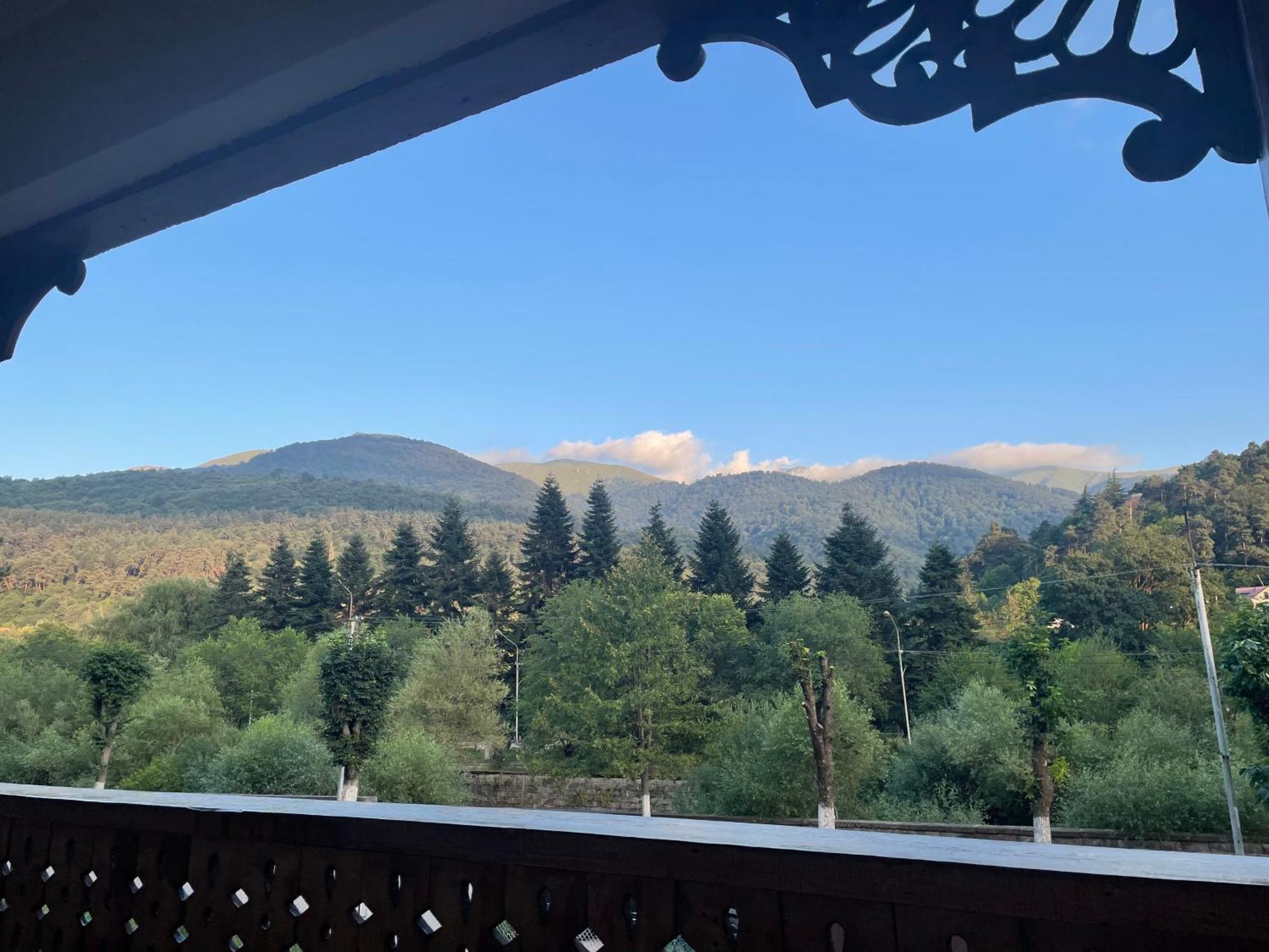 Guest House Raisa Дилиян Екстериор снимка